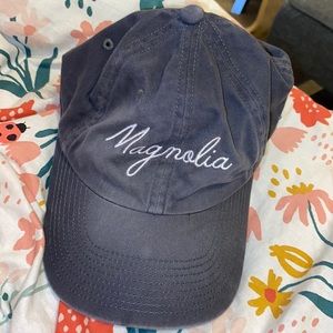 Magnolia Silos Cap